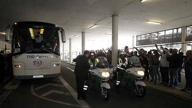 Οπαδοί της Ρεάλ κατά παικτών γιατί “δεν είχαν @ρχ#δι@”