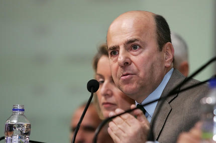 Αλαφούζος: “Μας έκλεισαν στο ασανσέρ”!