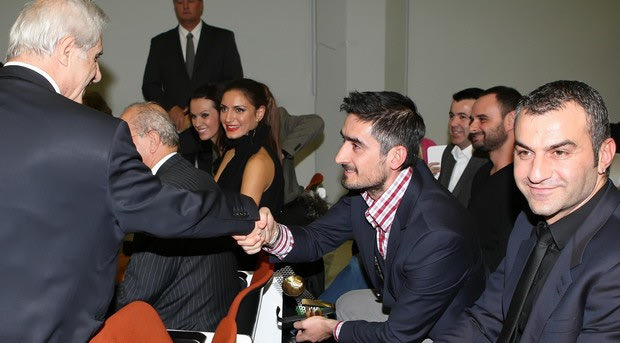 To Πράβετς κοιτάζουν από το εξωτερικό στην ΑΕΚ