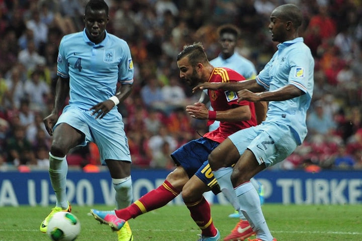 Απόλυτο η Ισπανία, πέρασε η Γαλλία