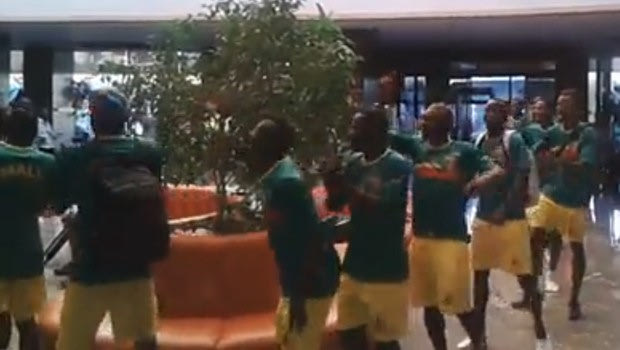 Ο χορός του Μάλι πριν την Ελλάδα