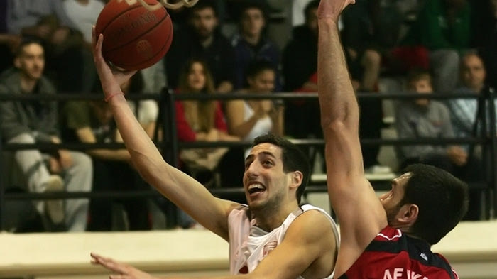 Στον Πανιώνιο ο Σαλούστρος