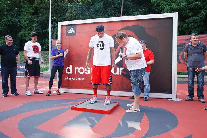 Σε Σερβία και Κροατία για το adidas D Rose Tour ο Derrick Rose