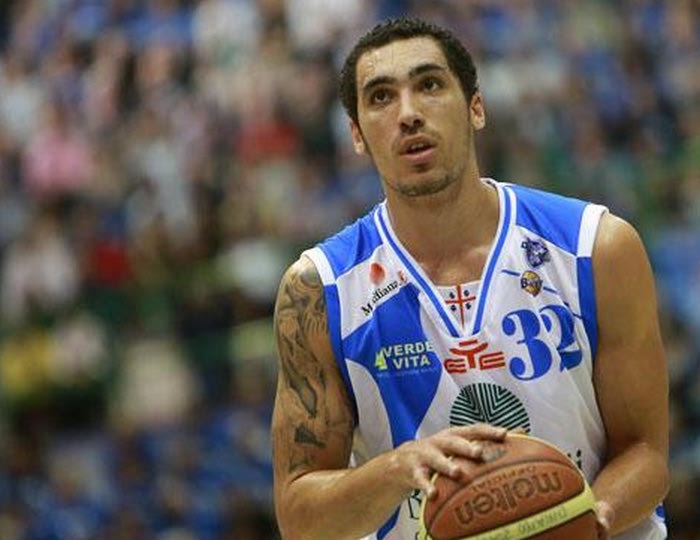 Στην Μπάνβιτ ο Γκόρντον
