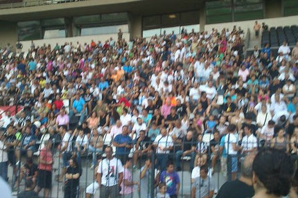 Ο κόσμος το παρών, ο Στέφενς δοκιμές