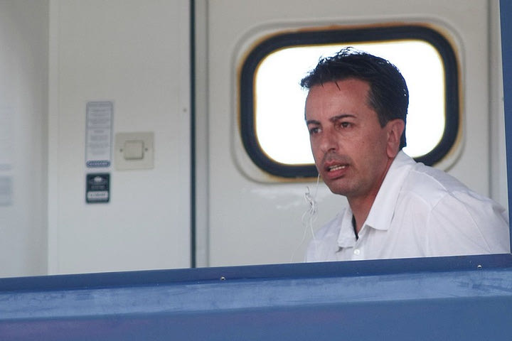 Αναβλήθηκε η συνέντευξη του Βαγγέλη Πλεξίδα στην Λάρισα