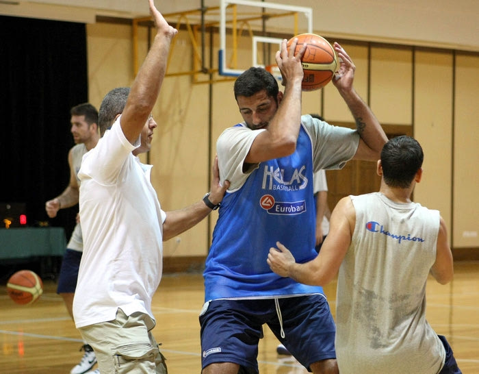 Περίπου δέκα ημέρες εκτός ο Μπουρούσης