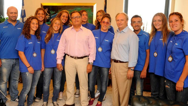 Η Πολιτεία συνεχάρη τα “χάλκινα” κορίτσια
