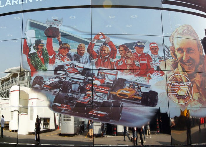 Η McLaren τιμά την ιστορία της