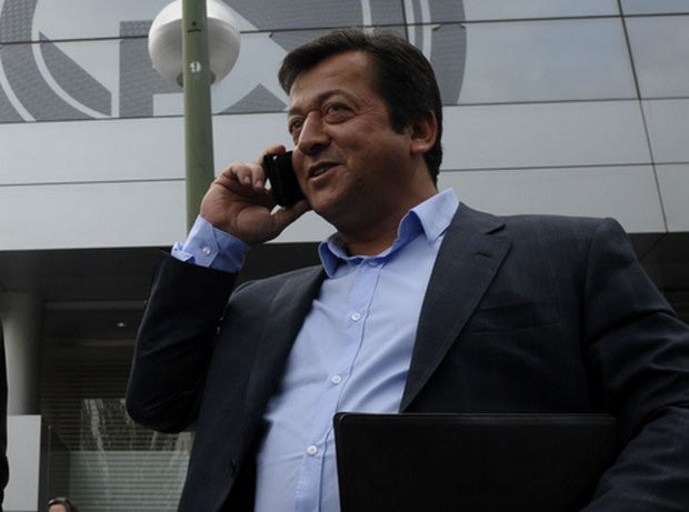 Πατέρας Εζίλ: “Δεν είναι άξιος σεβασμού ο Πέρεθ”