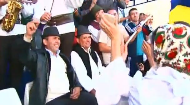 Παραδοσιακή μουσική για την Στεάουα του Καπετάνου