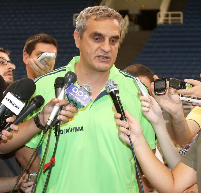 Πεδουλάκης: “Δύσκολο να μπει παίκτης και να μας βοηθήσει”
