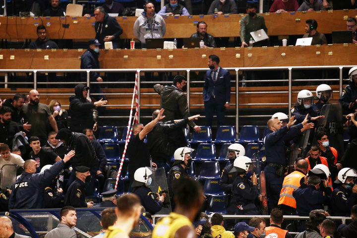 Άρης – ΠΑΟΚ: Φυλάκιση 16 μηνών με αναστολή στον 38χρονο που συνελήφθη με σουγιά