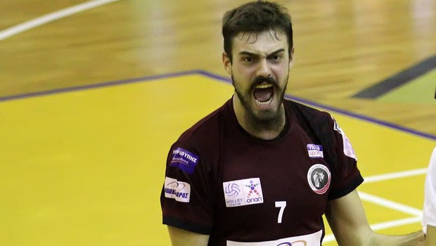 Σε ανοικτή κόντρα ο Αγγελόπουλος με την Παναχαϊκή