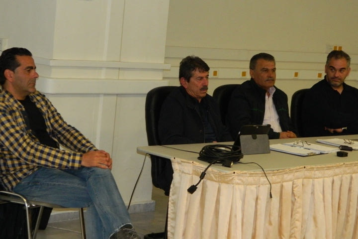 Συνάντηση Πετράκη με τα παιδιά των τμημάτων υποδομής