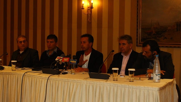 Επεισοδιακή συγκέντρωση Πλεξίδα, κόσμου