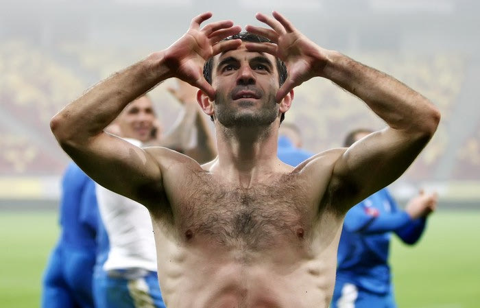 Οι Έλληνες διεθνείς κάνουν “όλε” με τον κόσμο!