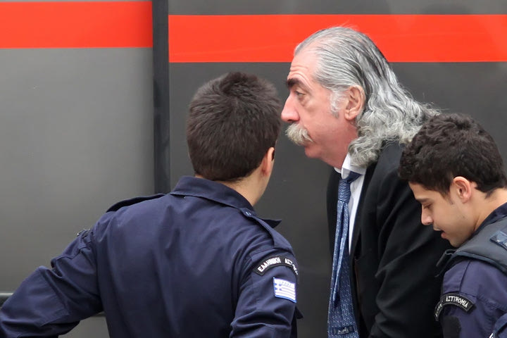 “Ο Ψωμιάδης θέλει να μοιάσει στον Σον Κόνερι”