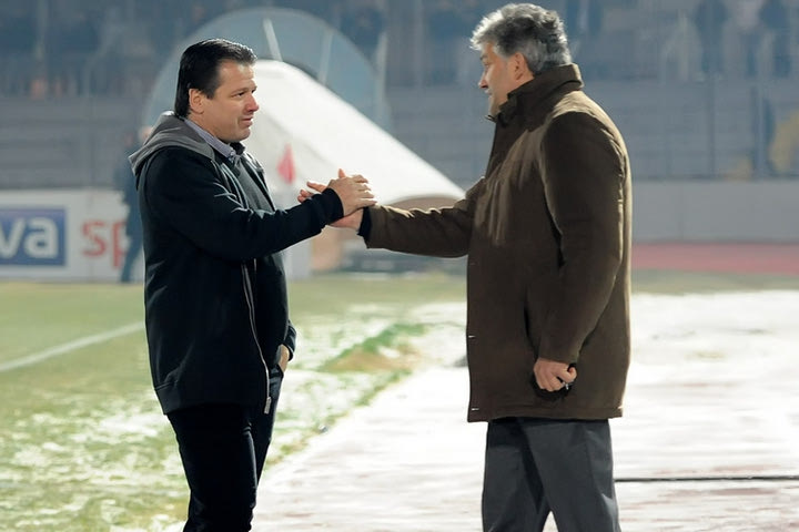 Τσιώλης: “Μεγάλη νίκη, κακό γήπεδο”