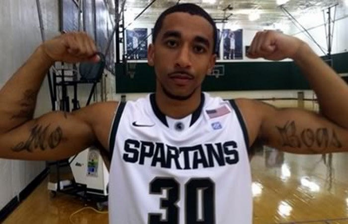 Τελειώνει με Γουντ