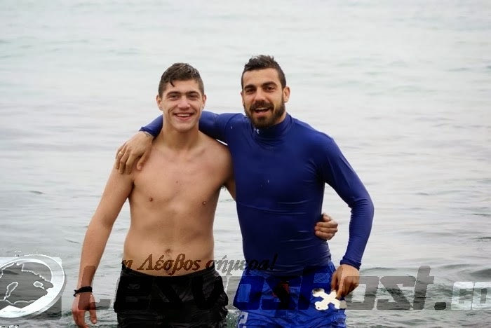 Στα παγωμένα νερά με τα χρώματα της Καλλονής