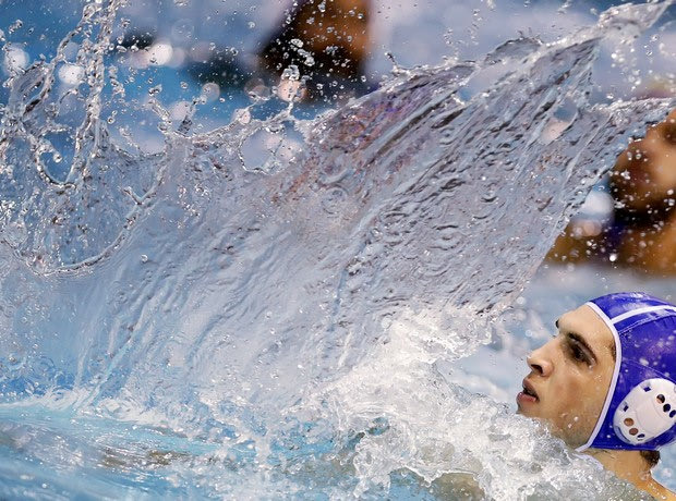 “Ξεμπούκωσε” με τη Ρωσία