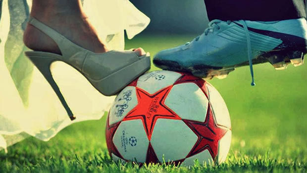 Αιώνιο ντέρμπι στον Cosmo των γυναικών