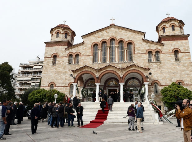 Το στερνό αντίο στον Σταύρο Νταϊφά