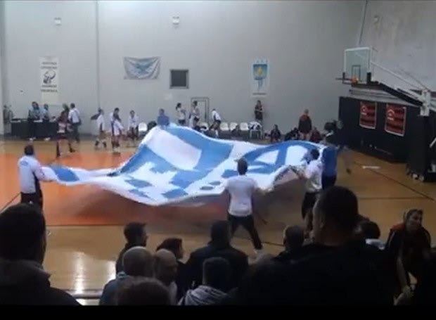 Είναι “τρελοί” οι Σαντορινιοί