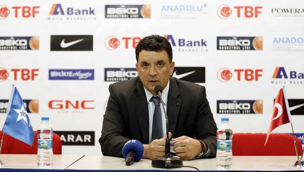 Aγγέλου: “Χρόνο στους νεαρούς”