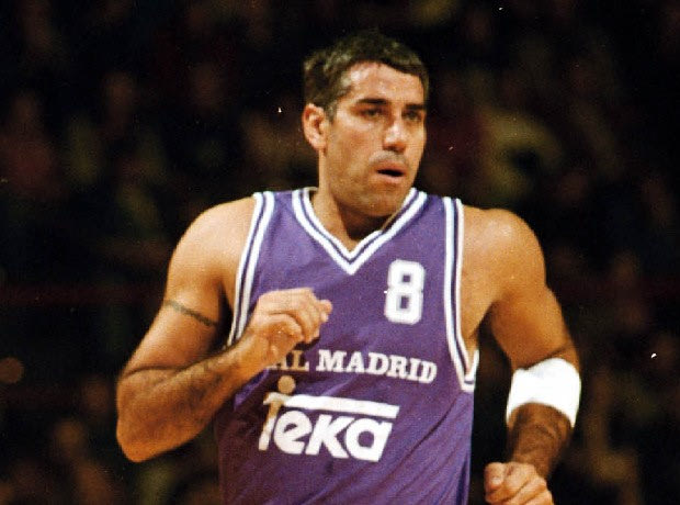 Στα νύχια του Αρλάουκας