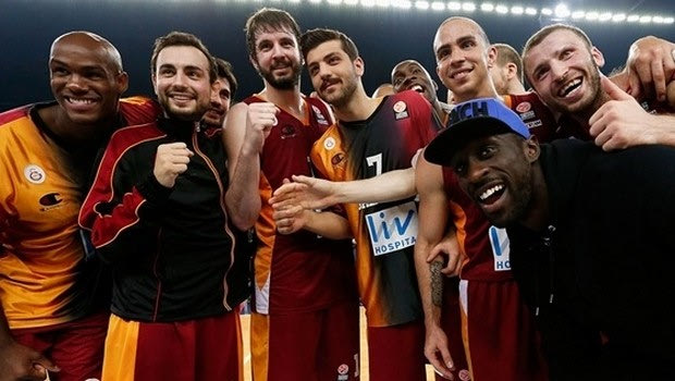 Πρόκριση για τη Γαλατάσαραϊ με 2-1