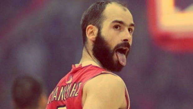 Τhe King of Piraeus
