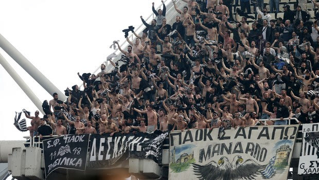 Live Chat με τον Κώστα Πετρωτό