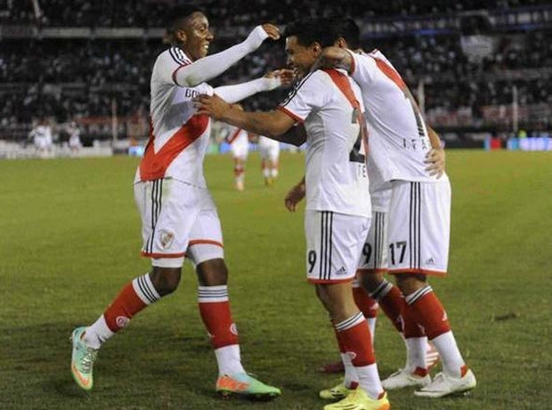 Δωράκι της Μπόκα σε Ρίβερ