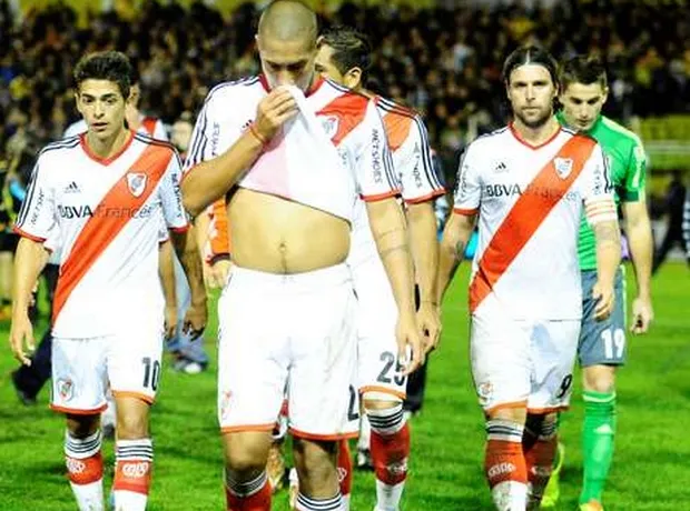 Έπεσε από την κορυφή η Ρίβερ Πλέιτ