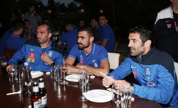 Τούρτα έκπληξη στον Φάνη Γκέκα