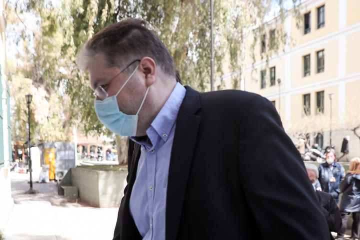 Παπανικολάου: “Από τη Δευτέρα δεν περισσεύει κανείς”