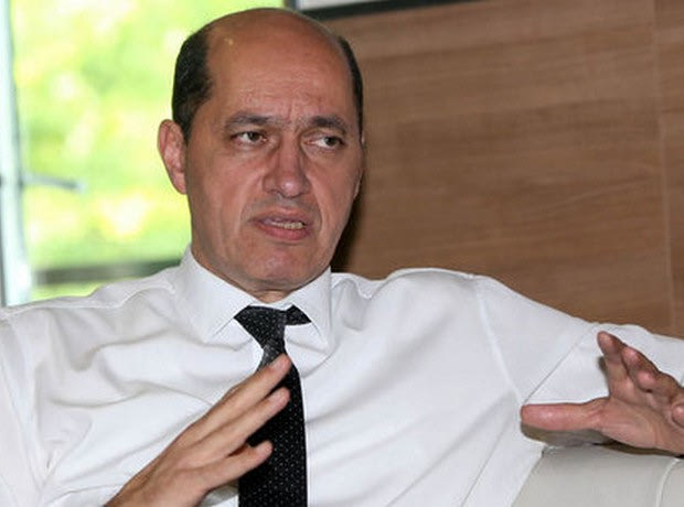 “200 φορές μεγαλύτερα τα έσοδα της FIFA”