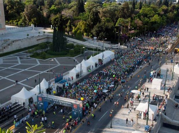 Πλημμύρισε με δρομείς το κέντρο της Αθήνας