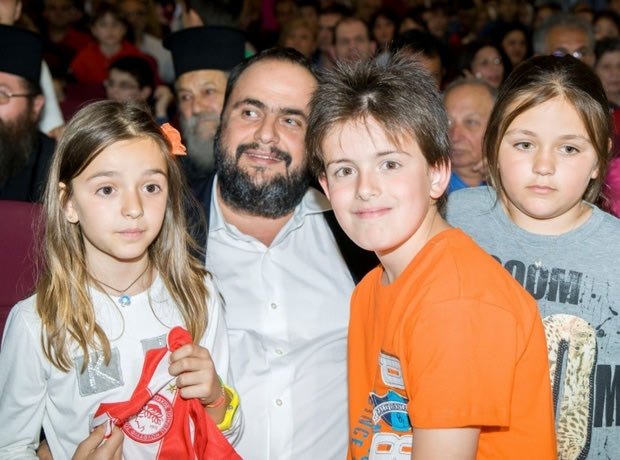 Στα εκπαιδευτήρια της Ιεράς Μητρόπολης Πειραιά ο Μαρινάκης