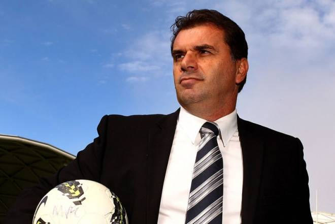 Ποστέκογλου: “Στα τελευταία παιχνίδια παίζει πιο επιθετικά η Ελλάδα”