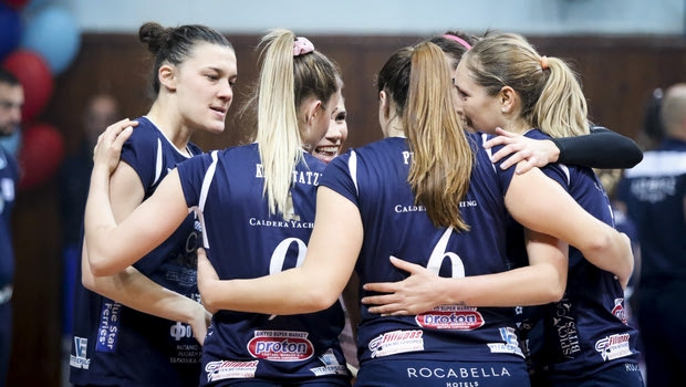 Final 4 Κυπέλλου βόλεϊ γυναικών: Στον τελικό με ανατροπή ο ΑΟ Θήρας
