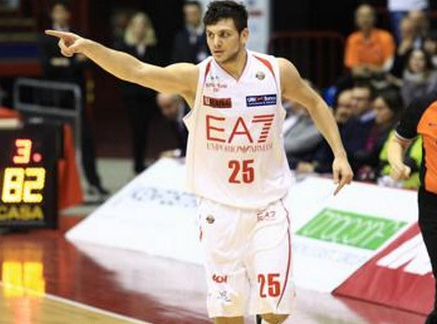 Προσφορά 1.3 εκάτ. δολ. στον Τζεντίλε