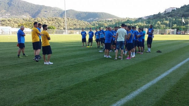 Όλοι οι νέοι παρόντες