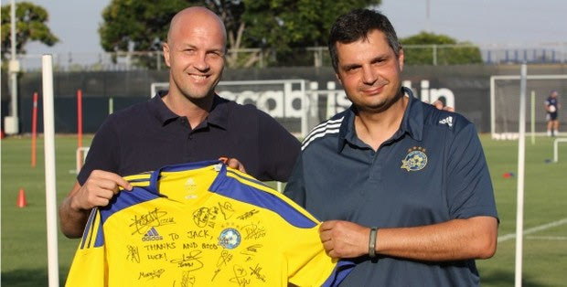 Κρόιφ: “Θα φέρει τους σωστούς ανθρώπους στον ΠΑΟΚ”
