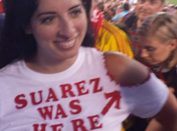 Απίστευτο T-shirt για Σουάρες από φαν της Λίβερπουλ!