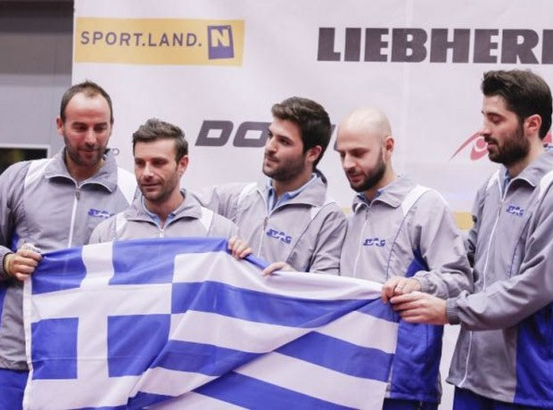 Βατή κλήρωση σε άνδρες και γυναίκες