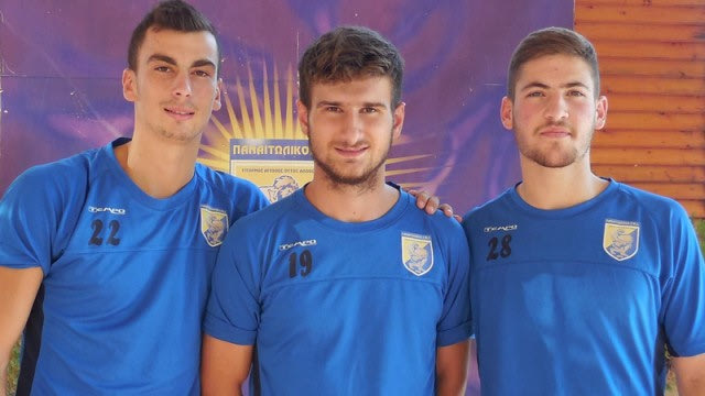 Επεκτάσεις συμβολαίων σε τρεις