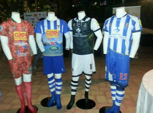 Αυτοί τις φόρεσαν τις ντομάτες